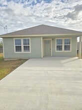 Building Photo - 2724 Avenue D