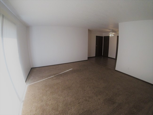 Building Photo - 2607 Terrace Dr