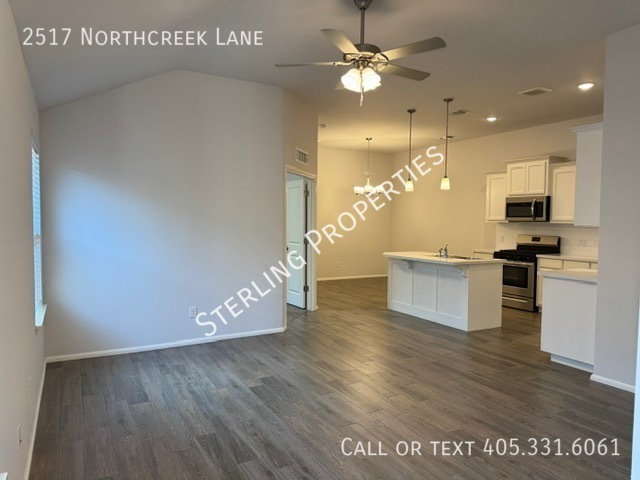 Foto del edificio - 2517 Northcreek Ln