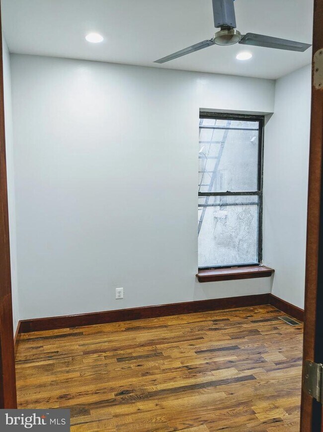 Foto del edificio - 914 Whitelock St