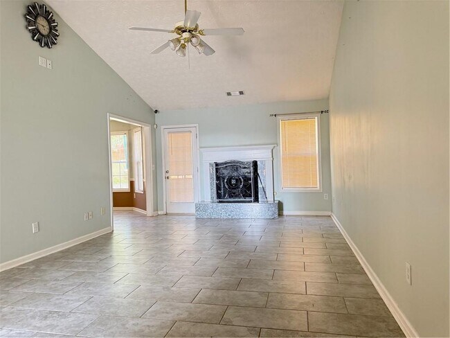 Foto del edificio - 3484 Lynley Mill Ln