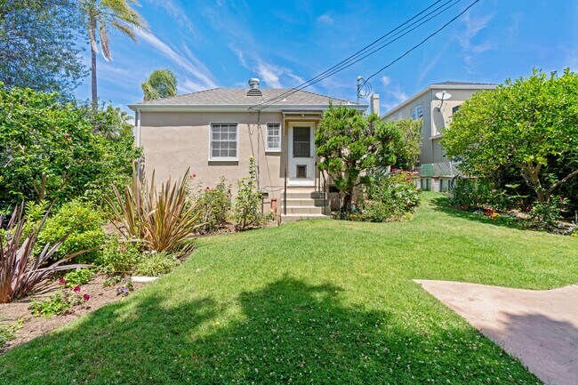 Foto del edificio - 10482 Wilkins Ave