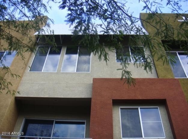 Foto del edificio - 6605 N 93RD Ave