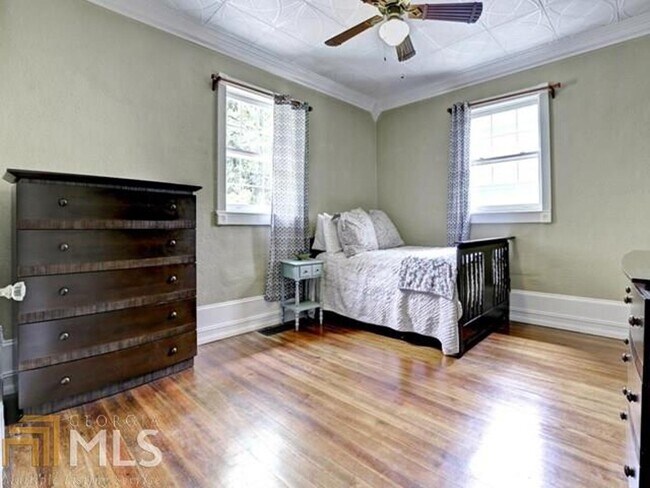 Building Photo - 458 Lytle Ave SE