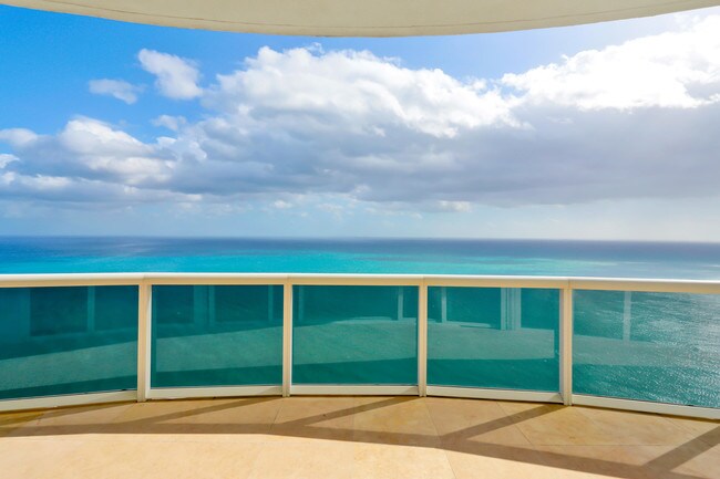 Building Photo - 16001  Collins Ave  4101
