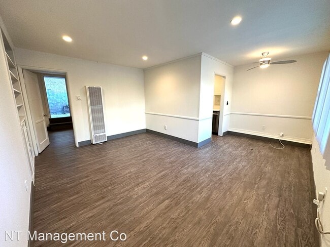 Building Photo - 1 br, 1 bath Apartment - 7100 Ramsgate Ave...
