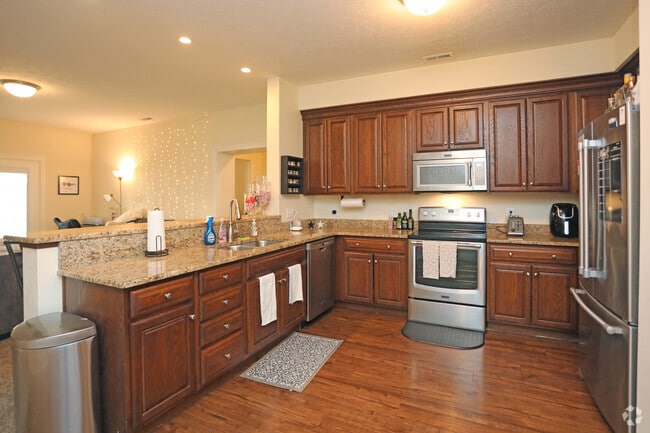 Westside Crossing at Price-Williams photo'