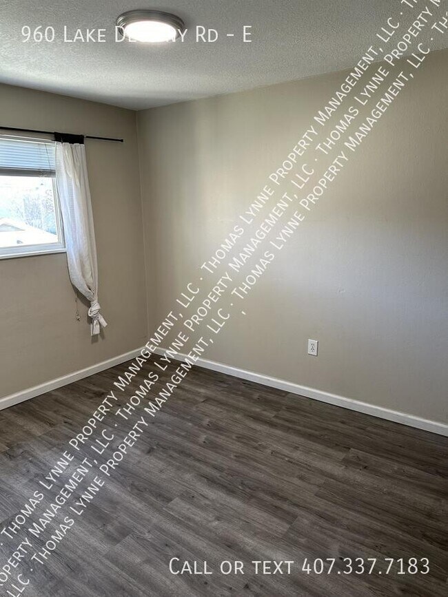 Foto del edificio - 960 Lake Destiny Rd