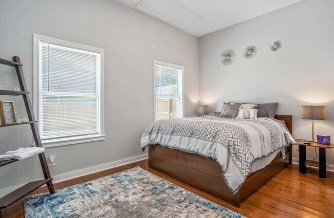 Foto del edificio - 490 Rockwell St SW