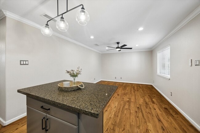 Building Photo - 1449 Heights Blvd