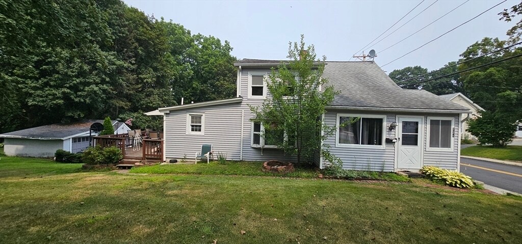 Primary Photo - 224 Mechanic St
