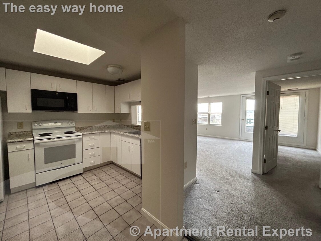 Primary Photo - 175 Beacon St
