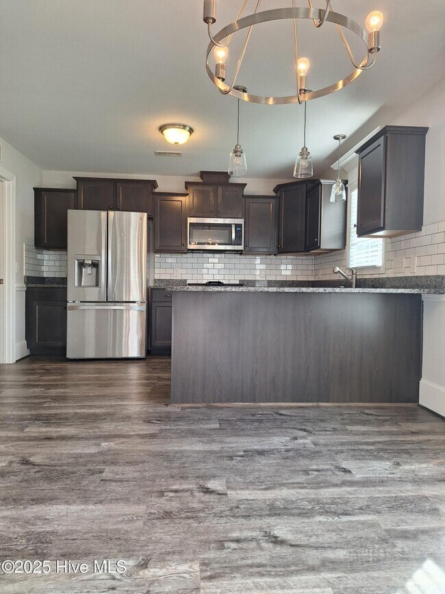 Foto del edificio - 4009 Hidden Laurel Ct