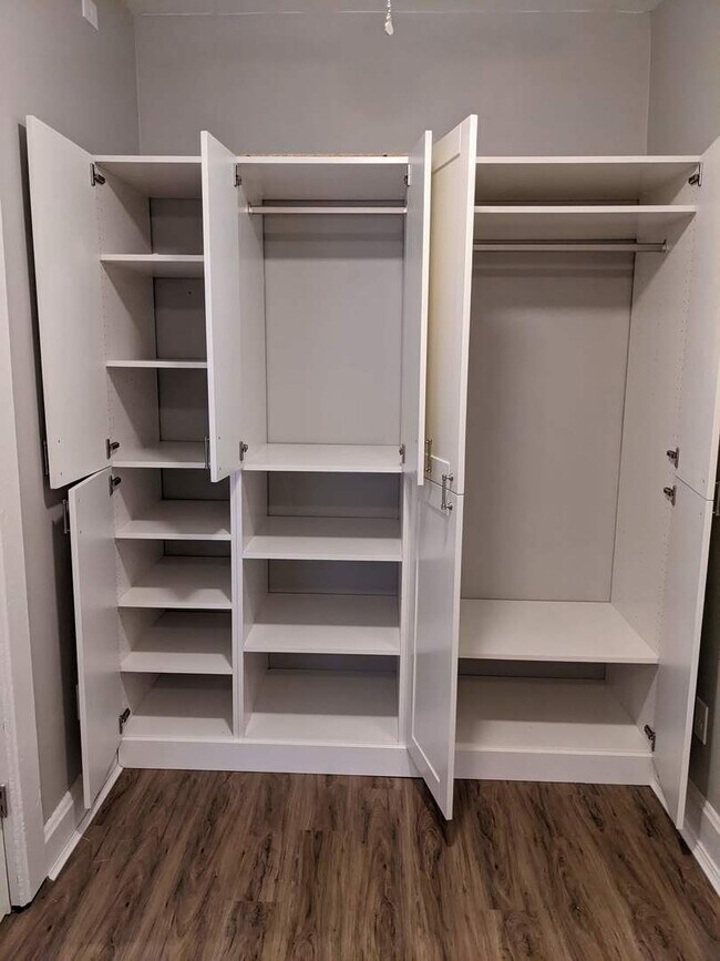 Foto del edificio - 1418 N Greenview Ave