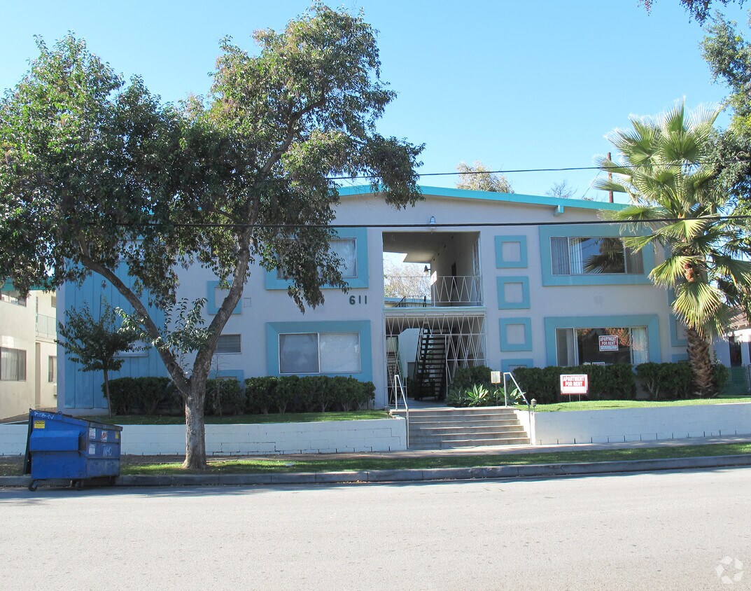 Building Photo - 615 S Sierra Vista Ave