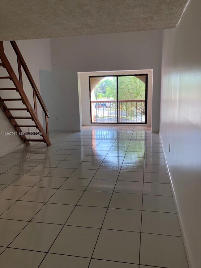 Foto del edificio - 10241 NW 9th St Cir
