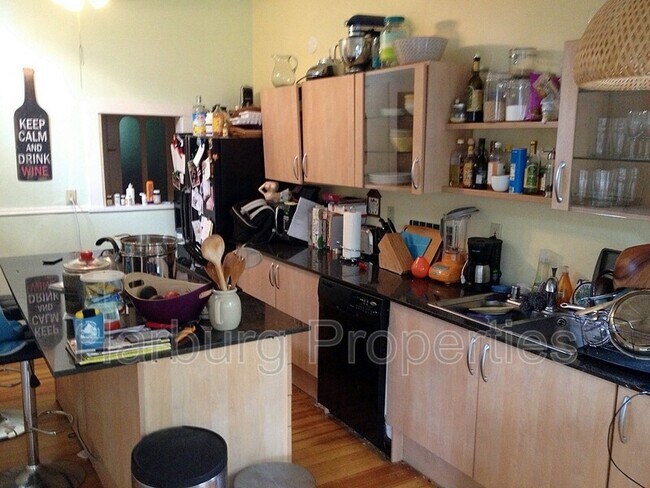 Foto del edificio - 1035 Mapleton Ave
