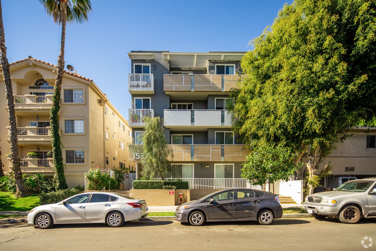 Exterior - 1553 S Armacost Ave