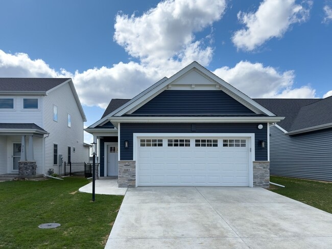 Building Photo - The Legends Apartments & Homes | Specials Available