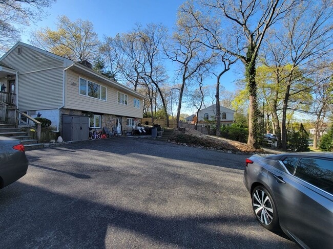 Building Photo - 277 Terry Rd