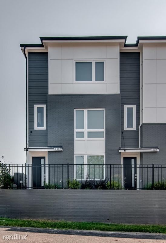 Building Photo - 3 br, 3 bath Townhome - 800 Vibe Pl