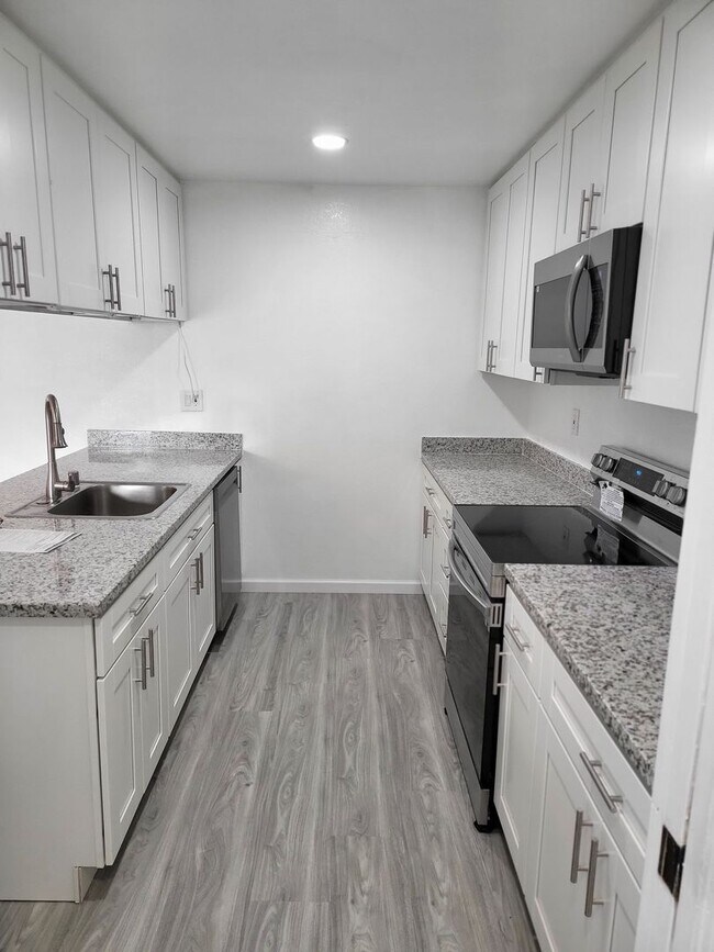 Foto del edificio - Beautifully remodeled 3 bedroom, 2 bath Home with bonus room