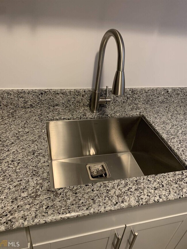 Foto del edificio - 603 Woods Dr NW