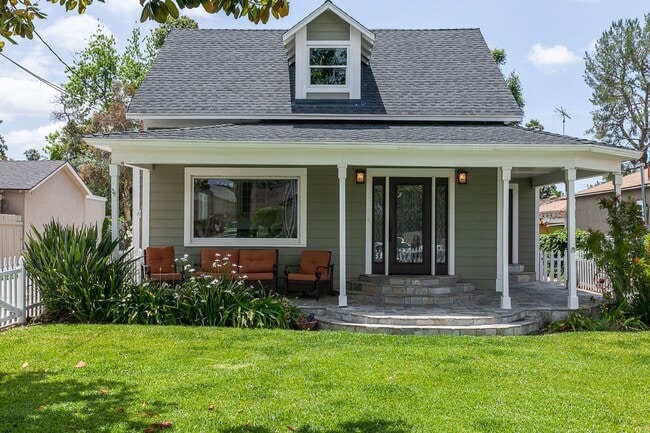 Photo - Coming Available 6/15/2026: Beautifully Remodeled Historic Victorian – 3 Bed / 3 Bath House