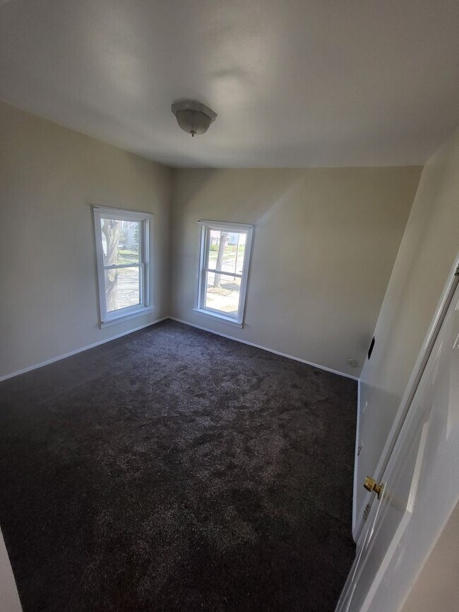 Foto del edificio - 327-329 6th Ave