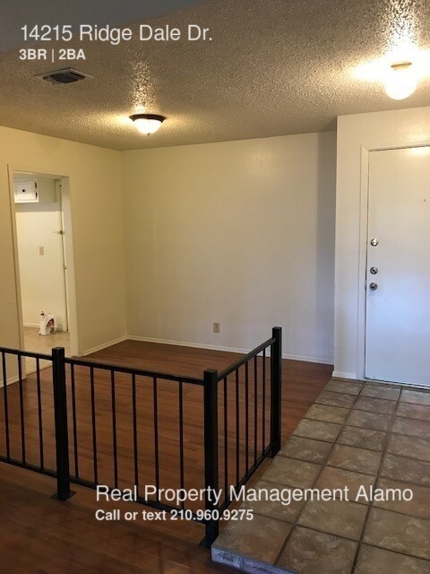 Building Photo - 14215 Ridge Dale Dr