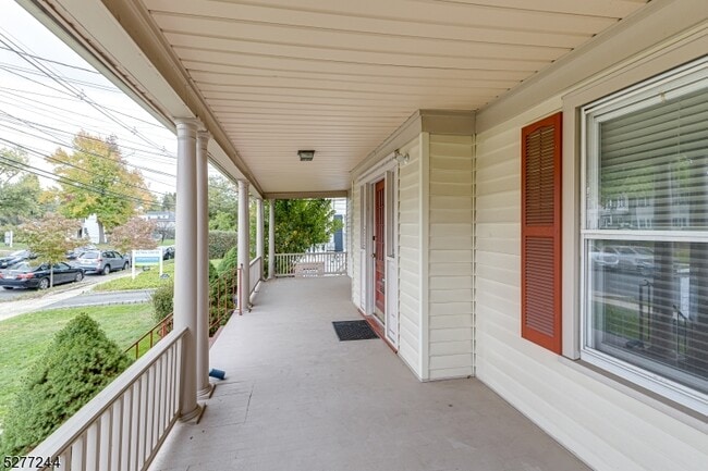 Building Photo - 134 S Euclid Ave