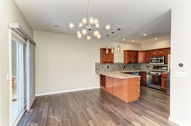 Building Photo - 9311 Forest Glen Ct