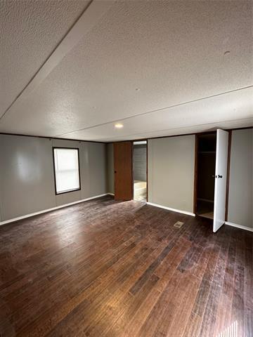 Foto del edificio - 3519 Sparks Ln