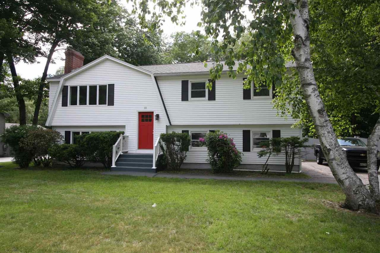Primary Photo - 10 Taft Rd
