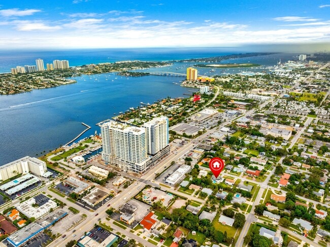 Foto del edificio - 121 Bayberry Dr