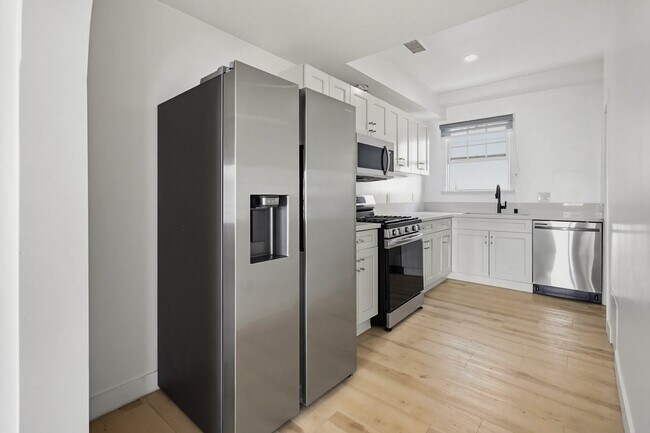 Foto del edificio - 1524 N Sycamore St