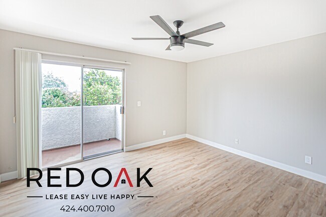 Foto del edificio - ~1 Month FREE~ Beautiful Two Bedroom with ...