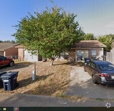 Building Photo - 2507 Cypress Dr