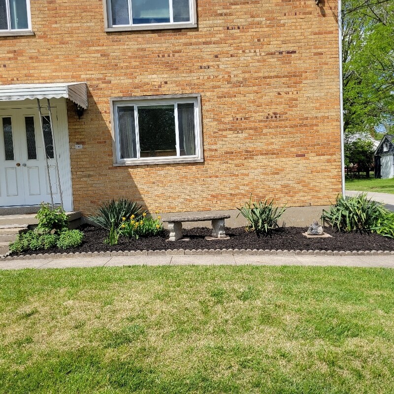 Foto principal - 4320 Webster Ave