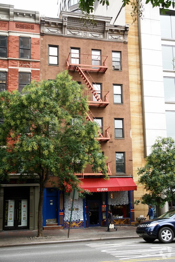Building Photo - 414 W 42nd St