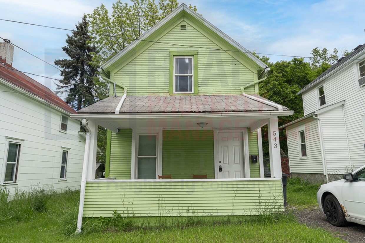 Primary Photo - Cozy 3 Bed 2 Bath Single Family