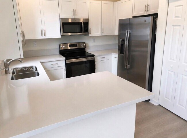 Foto del edificio - 3428 W 106th St