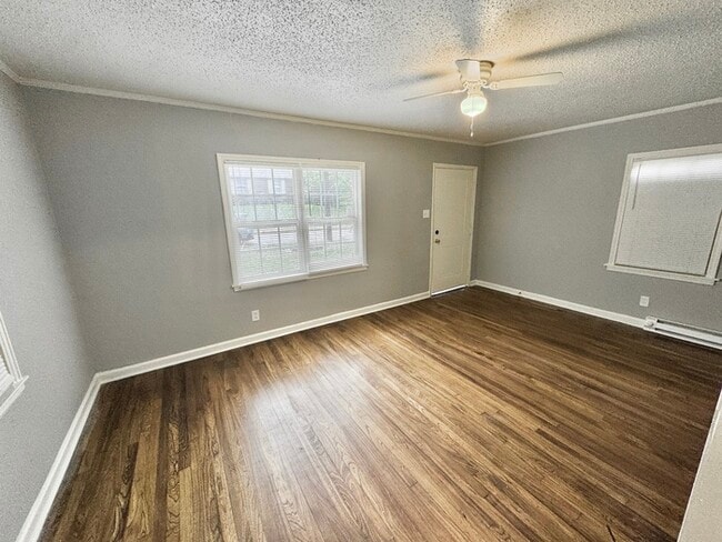 Building Photo - 2158 Lowell Ave