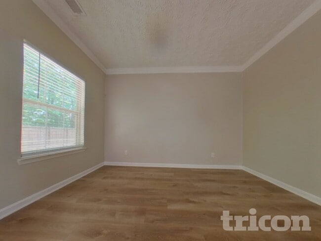Building Photo - 411 Clearstream Ln
