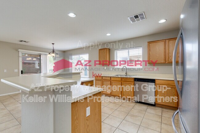 Foto del edificio - 16353 W Rimrock St