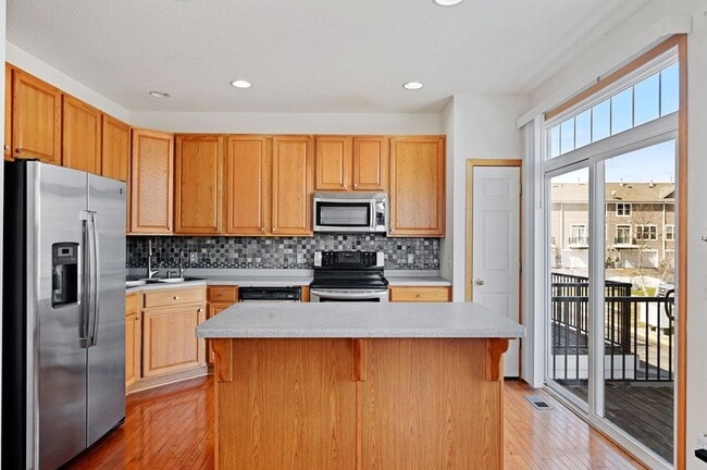Building Photo - 7601 Elm Grove Cir
