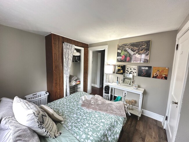 Building Photo - Cozy 1 Bed, 1 Bath Apartment in Swissvale ...