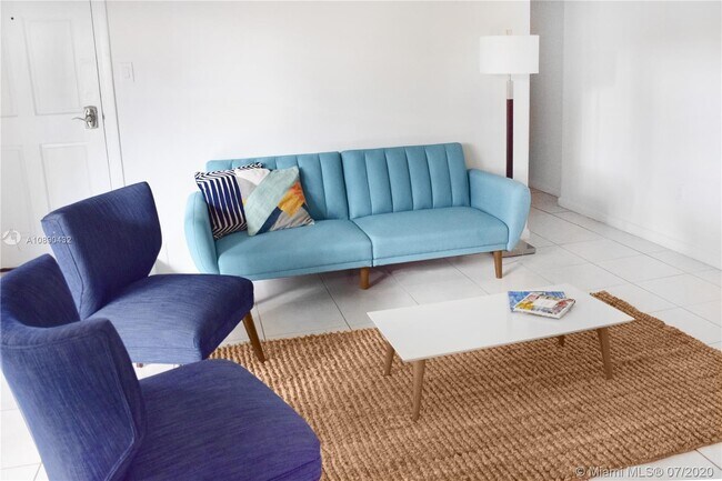 Foto del edificio - 10840 SW 84th St