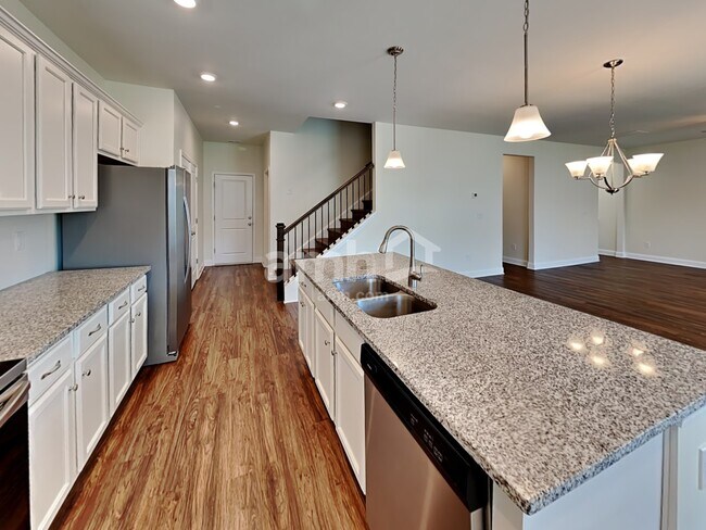 Building Photo - 316 Bourne Street