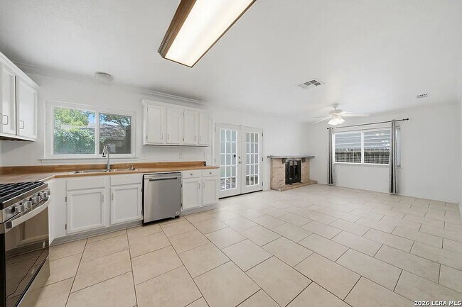Foto del edificio - 5930 Oak Run St